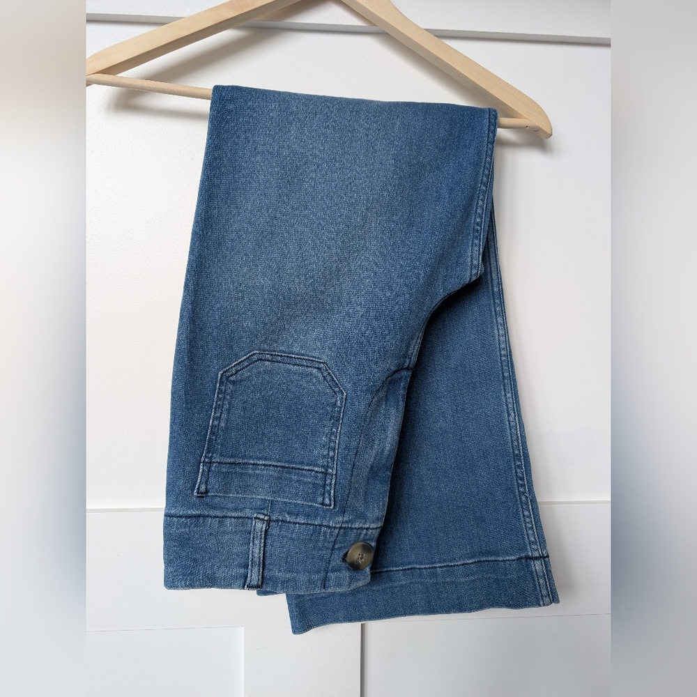 Wide leg crop jeans